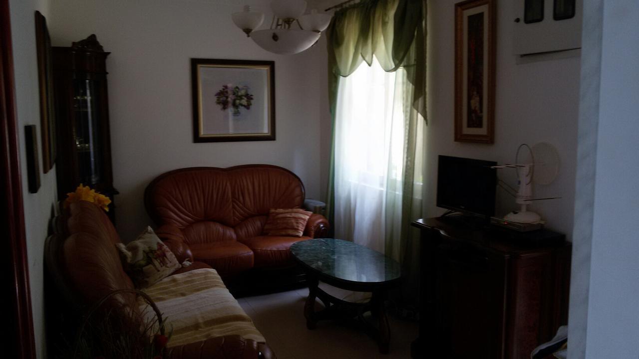 Apartment Botanicheskiy Sad Sutomore Eksteriør billede